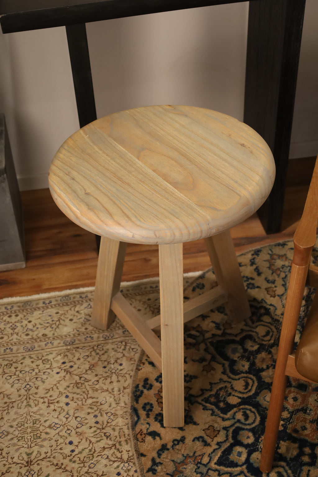 Mesa Lateral Redonda de Madera