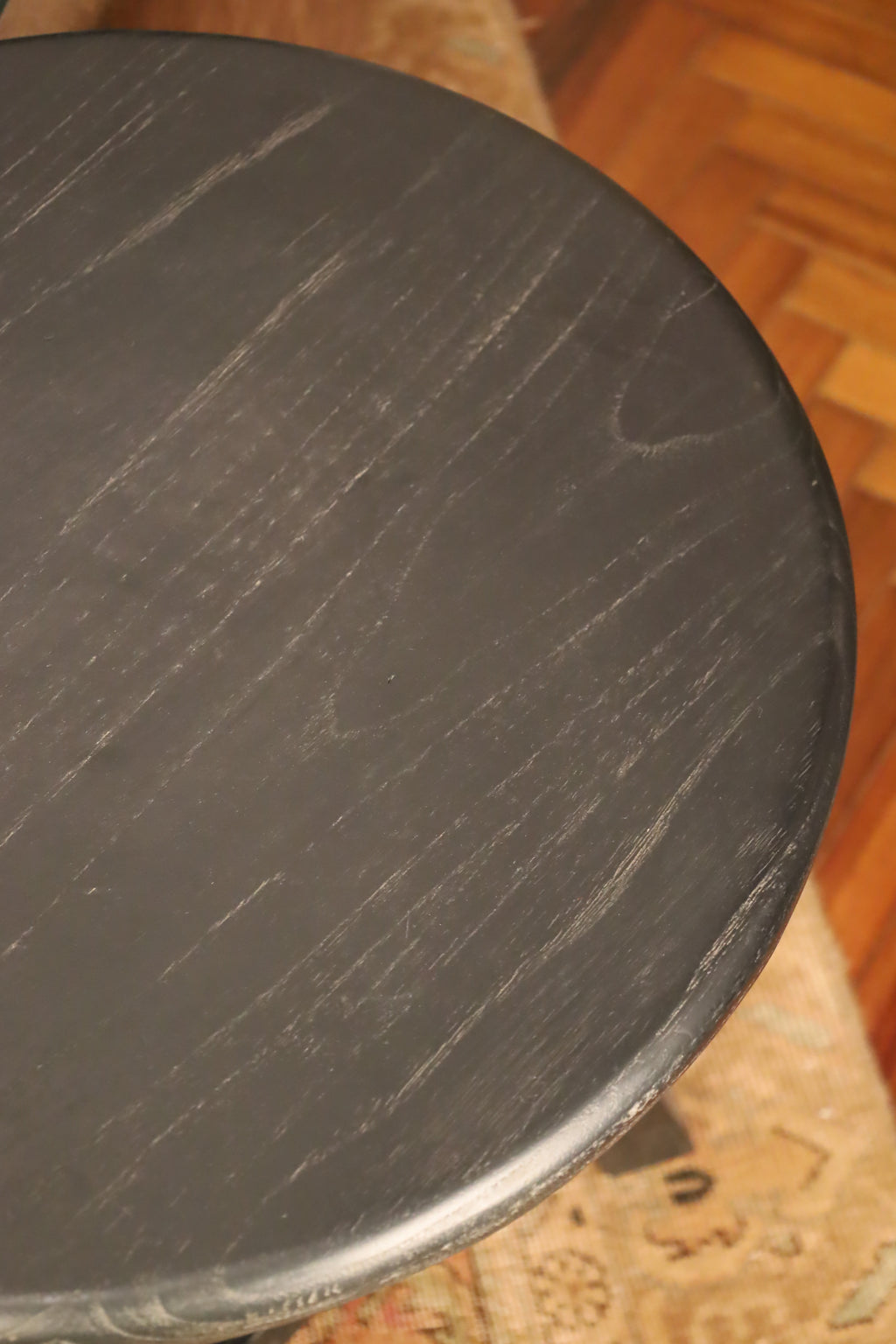 Mesa Lateral Redonda Negra de Madera
