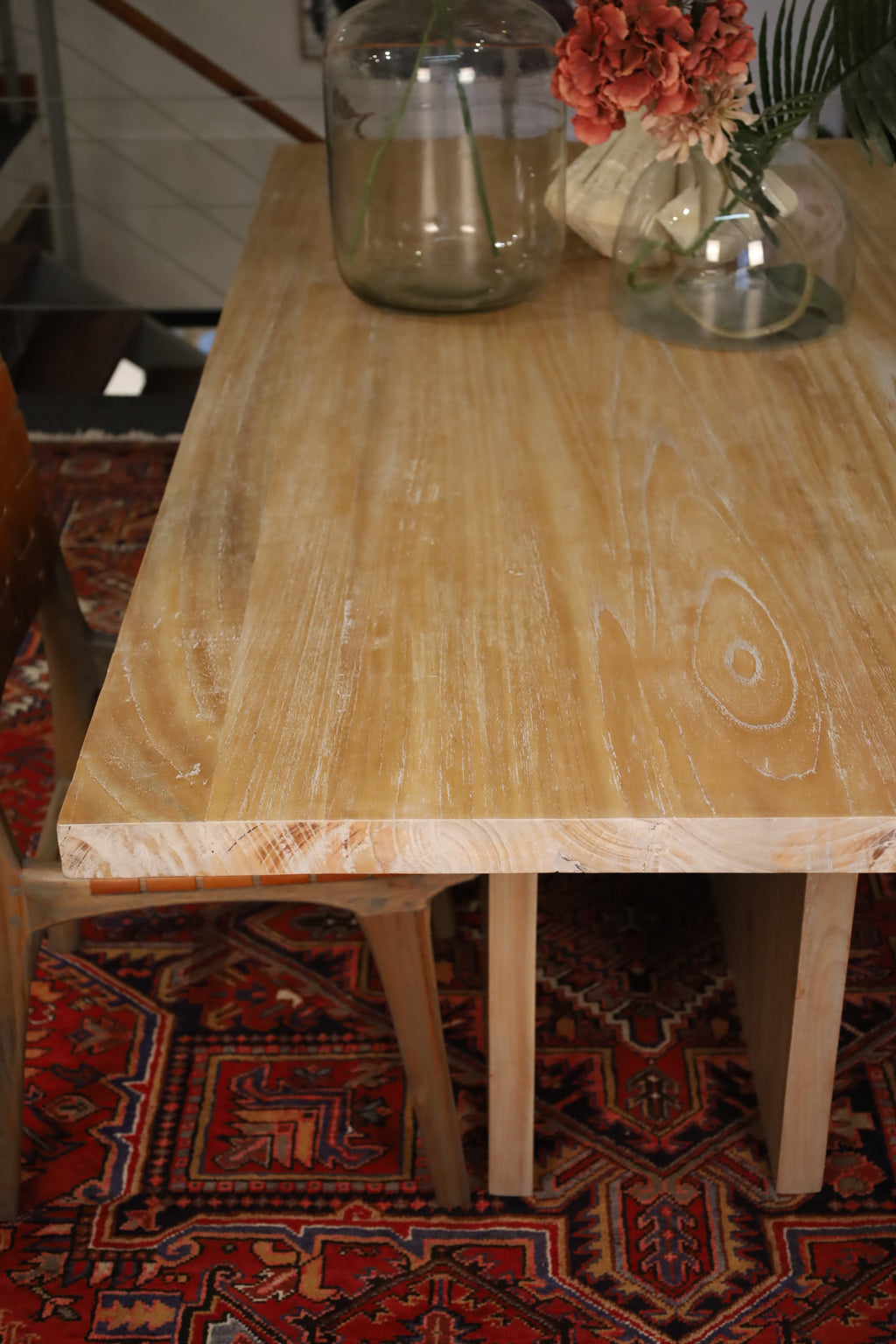Mesa de comedor Moa