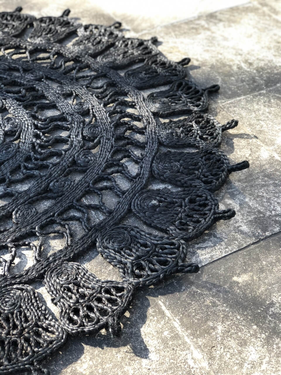 Alfombra Yute Redonda Calada Negra